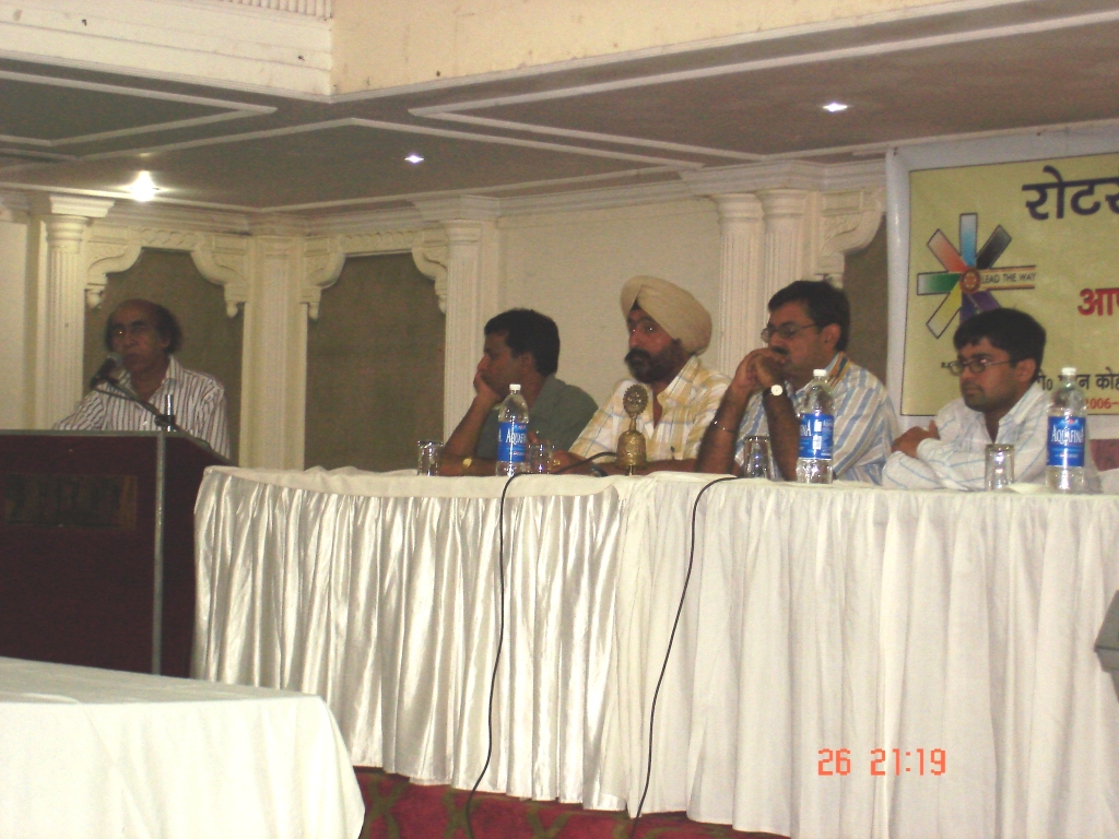 Rotary Club honoring Kapil Image
